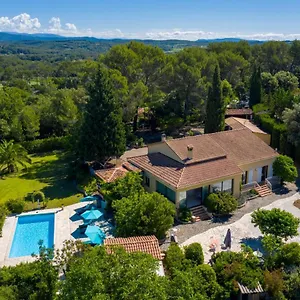 htesantic-provence.fr-provencehotel.com/