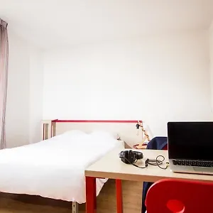 2* Appart hôtel Seven
